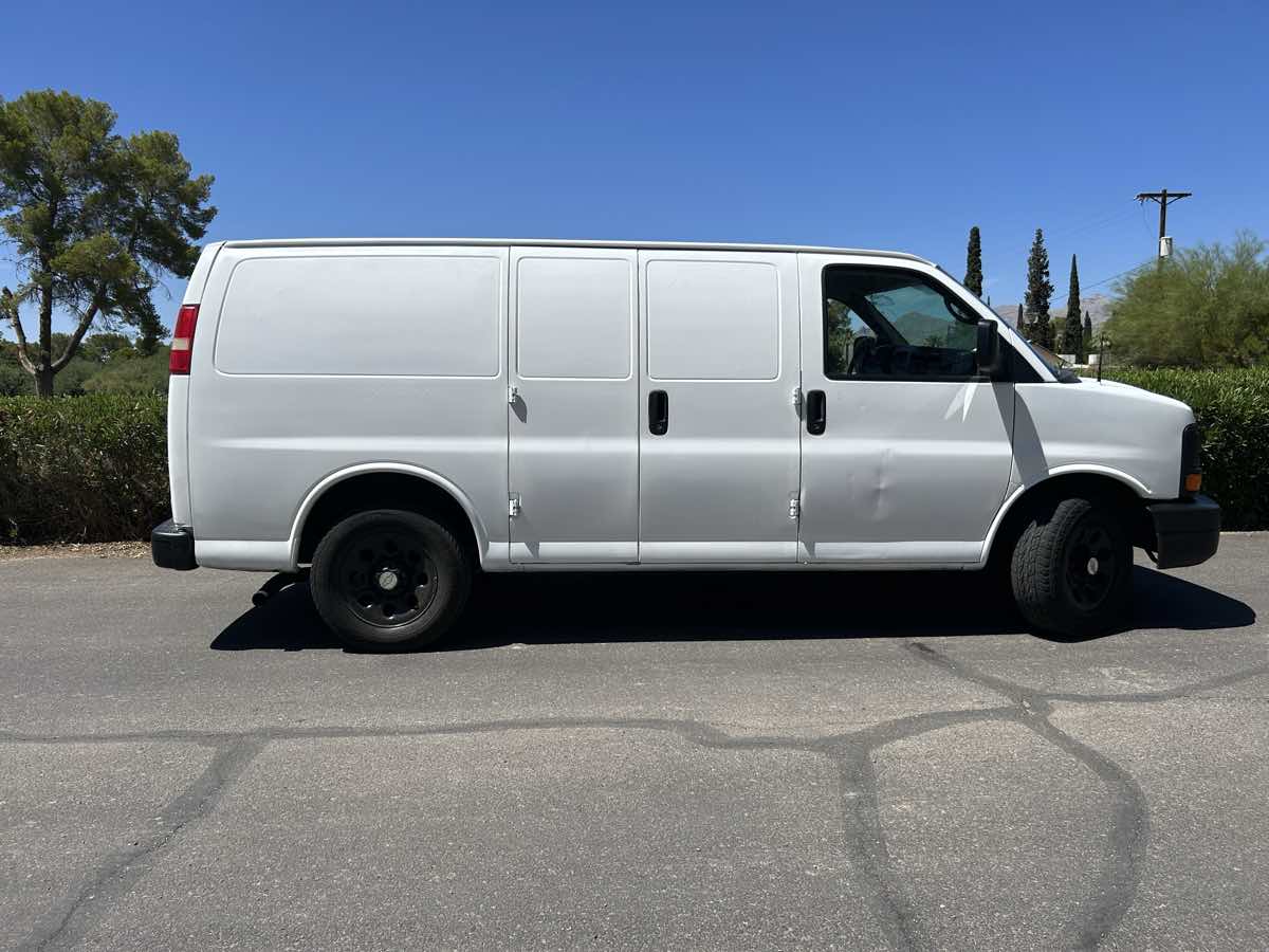 2013 Chevrolet Express Cargo Work Van - Photo 5