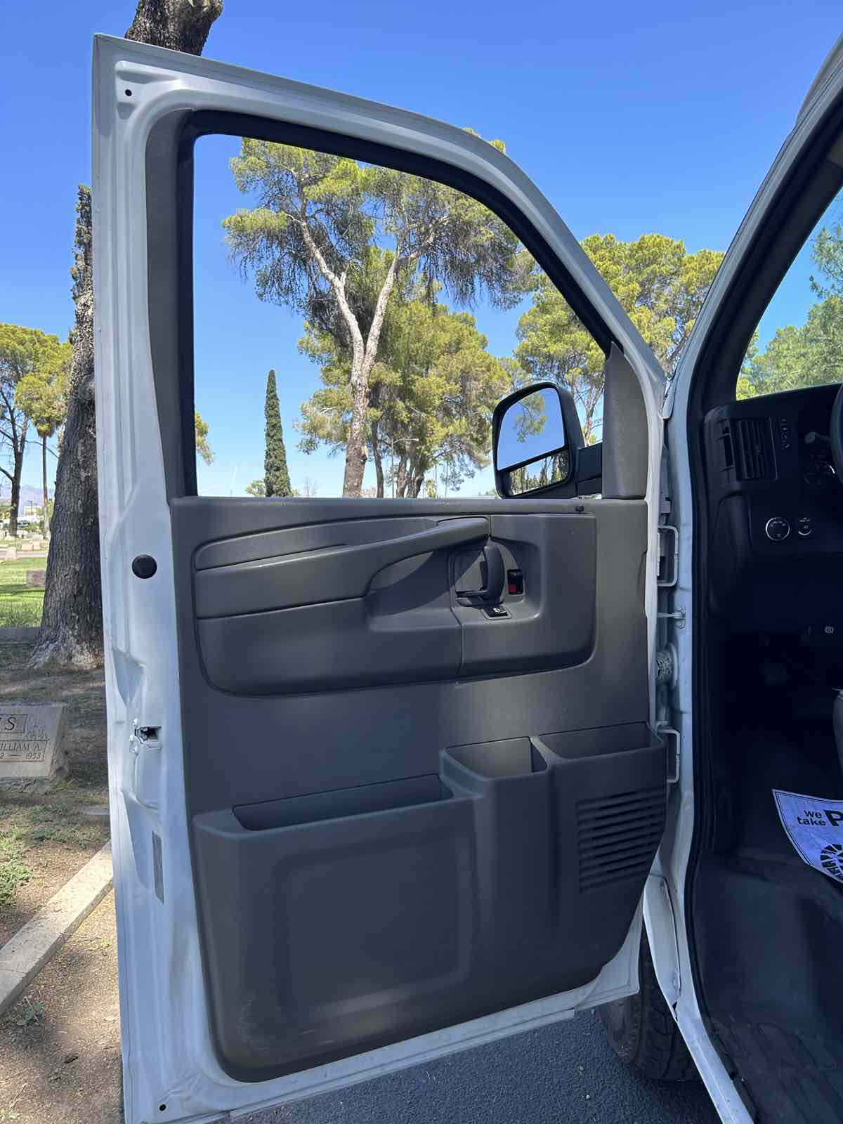 2013 Chevrolet Express Cargo Work Van - Photo 15