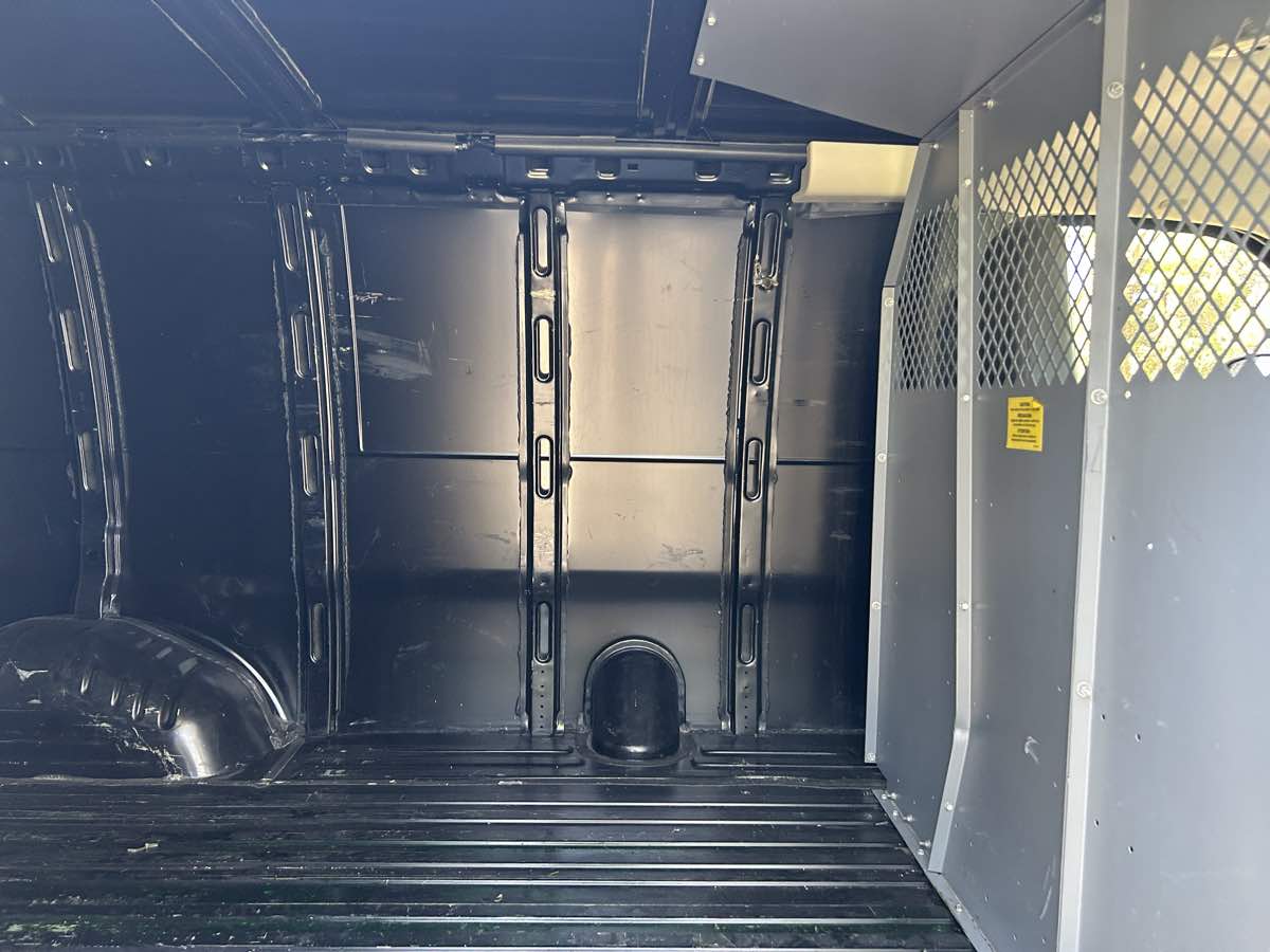 2013 Chevrolet Express Cargo Work Van - Photo 23