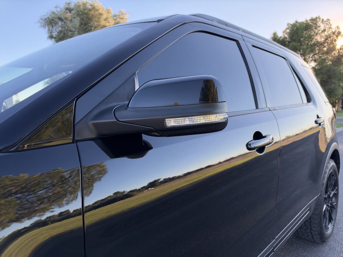 Ford Explorer photo 7