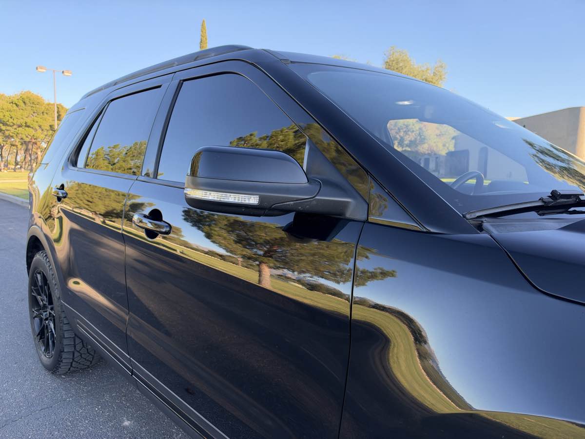 Ford Explorer photo 14