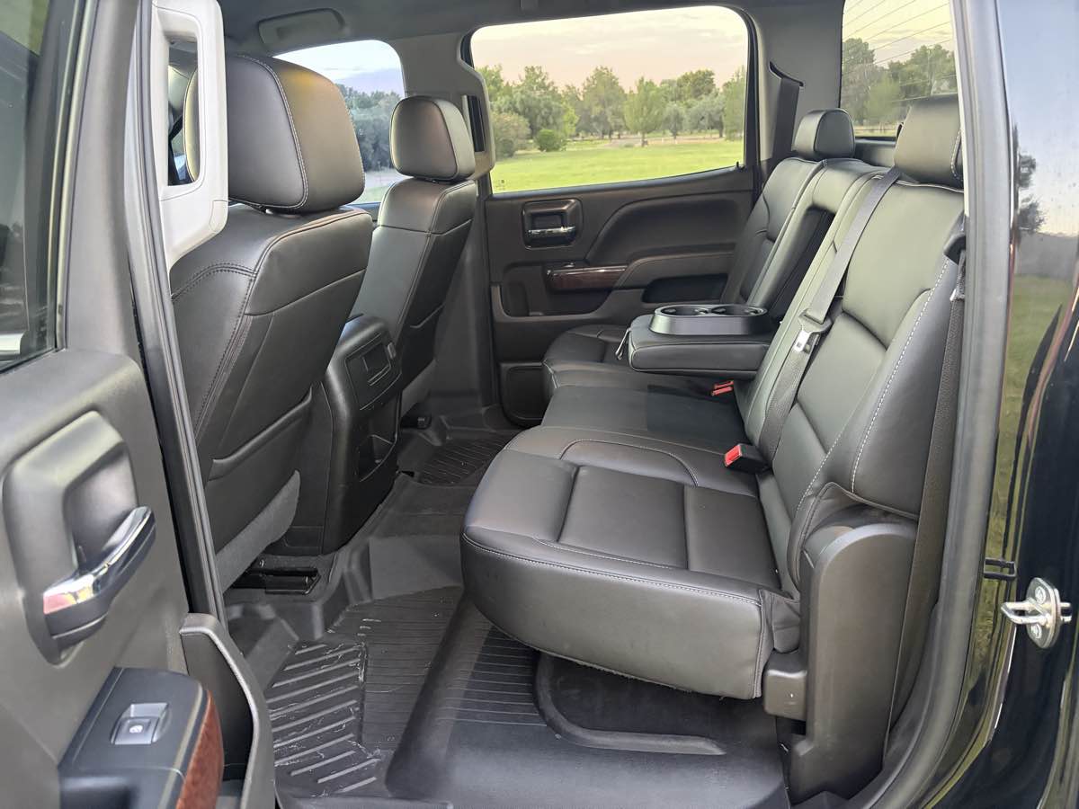 GMC Sierra photo 17