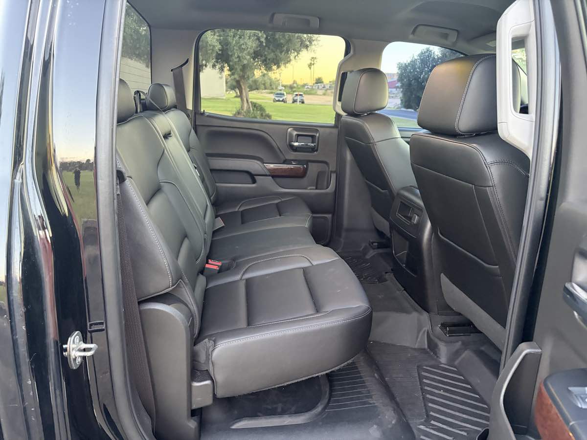 GMC Sierra photo 25