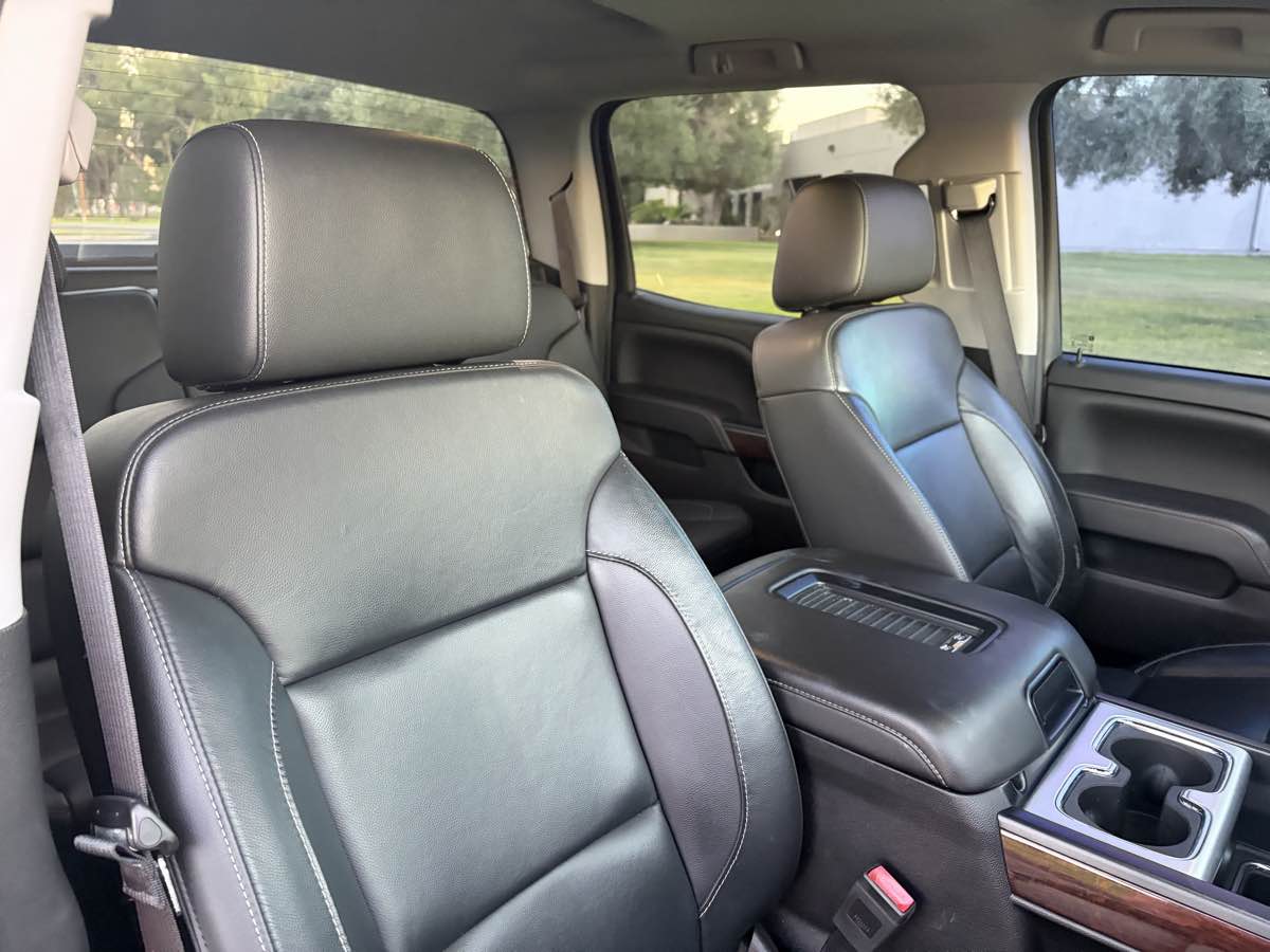 GMC Sierra photo 28