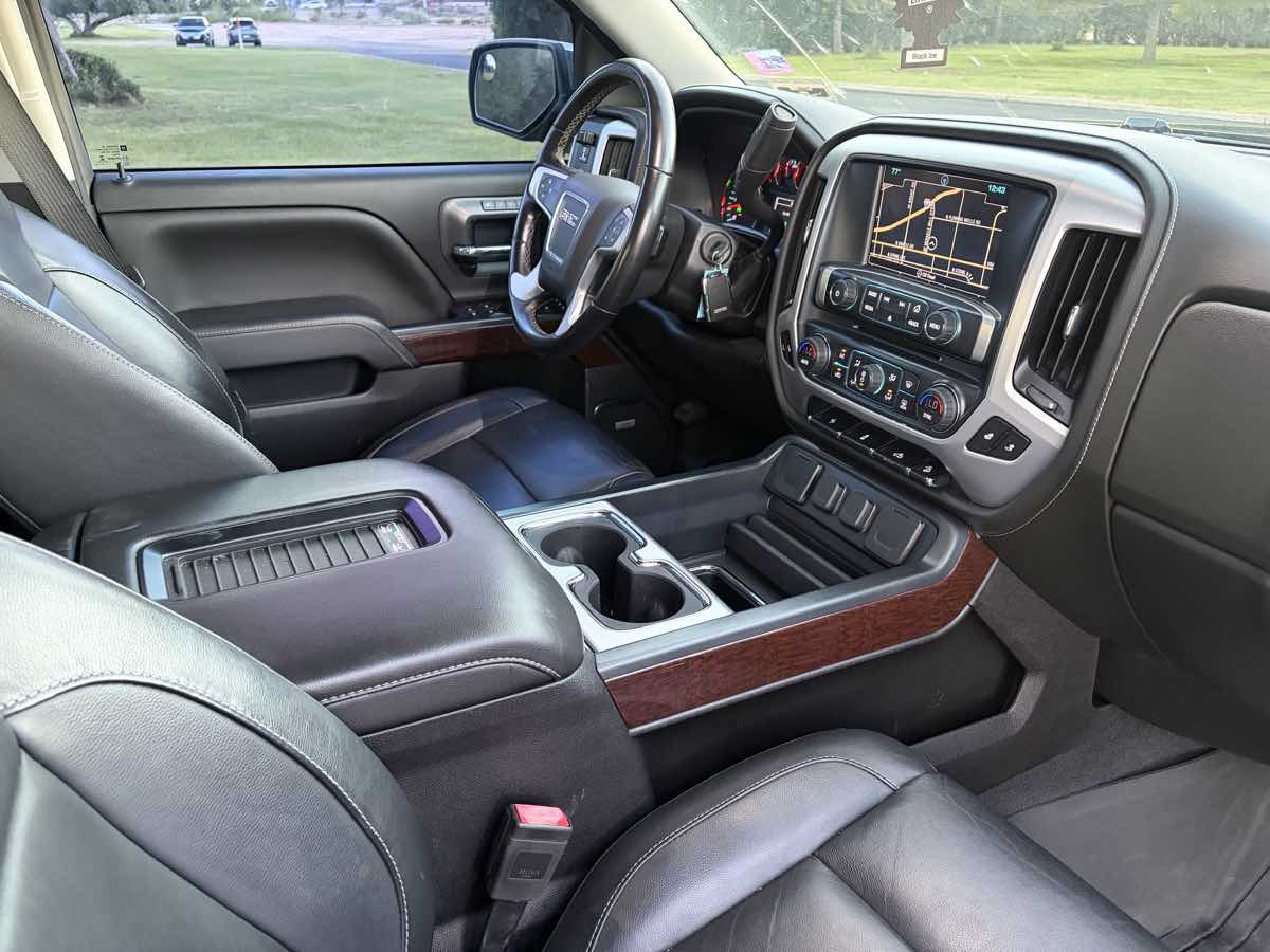 GMC Sierra photo 29