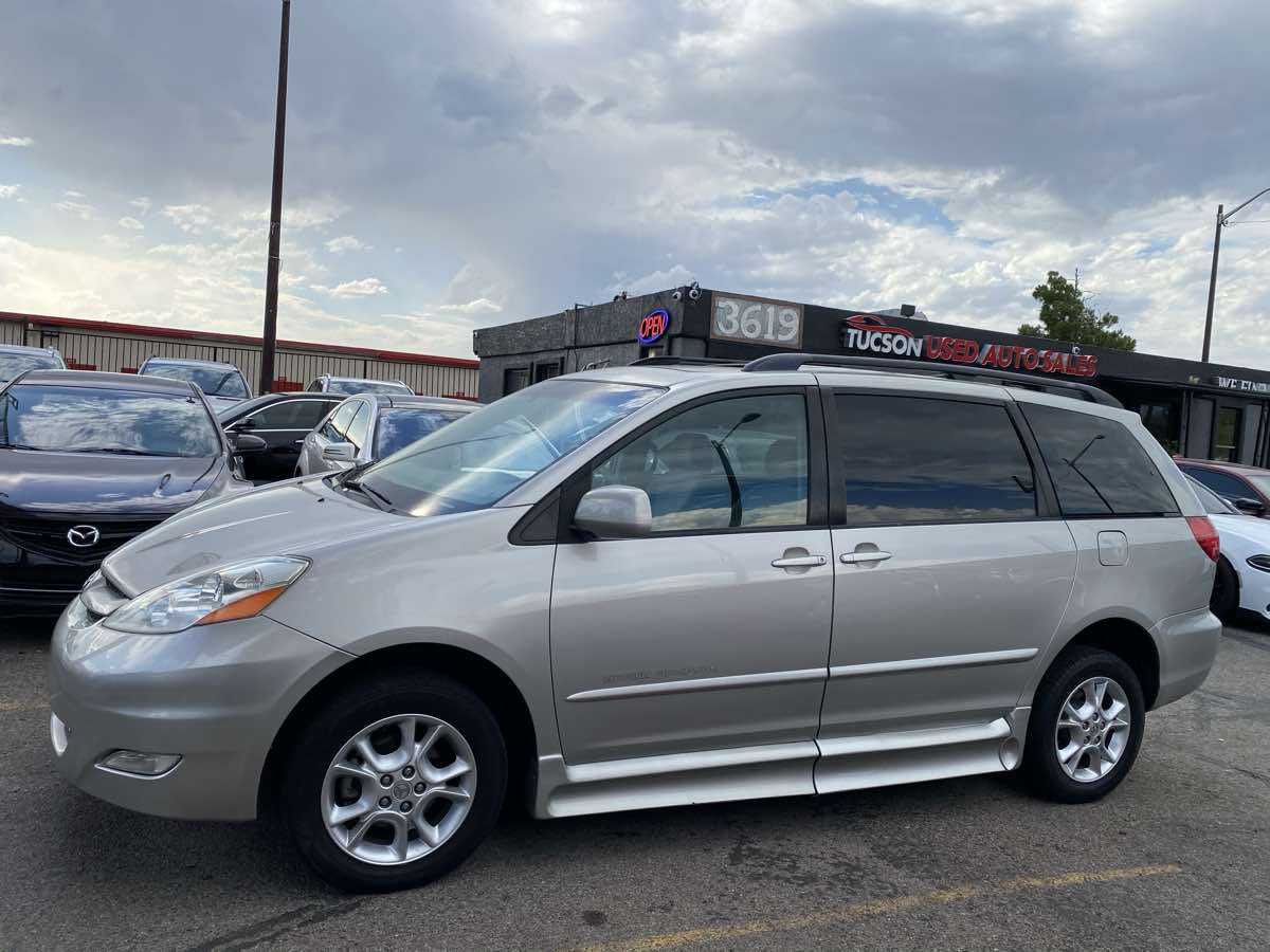 2006 Toyota Sienna XLE Limited for Sale in Tucson | Tucson