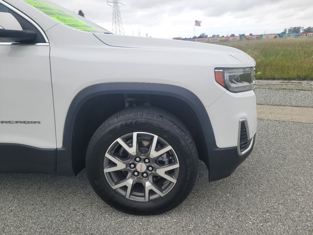 2022 GMC Acadia SLE - Photo 7