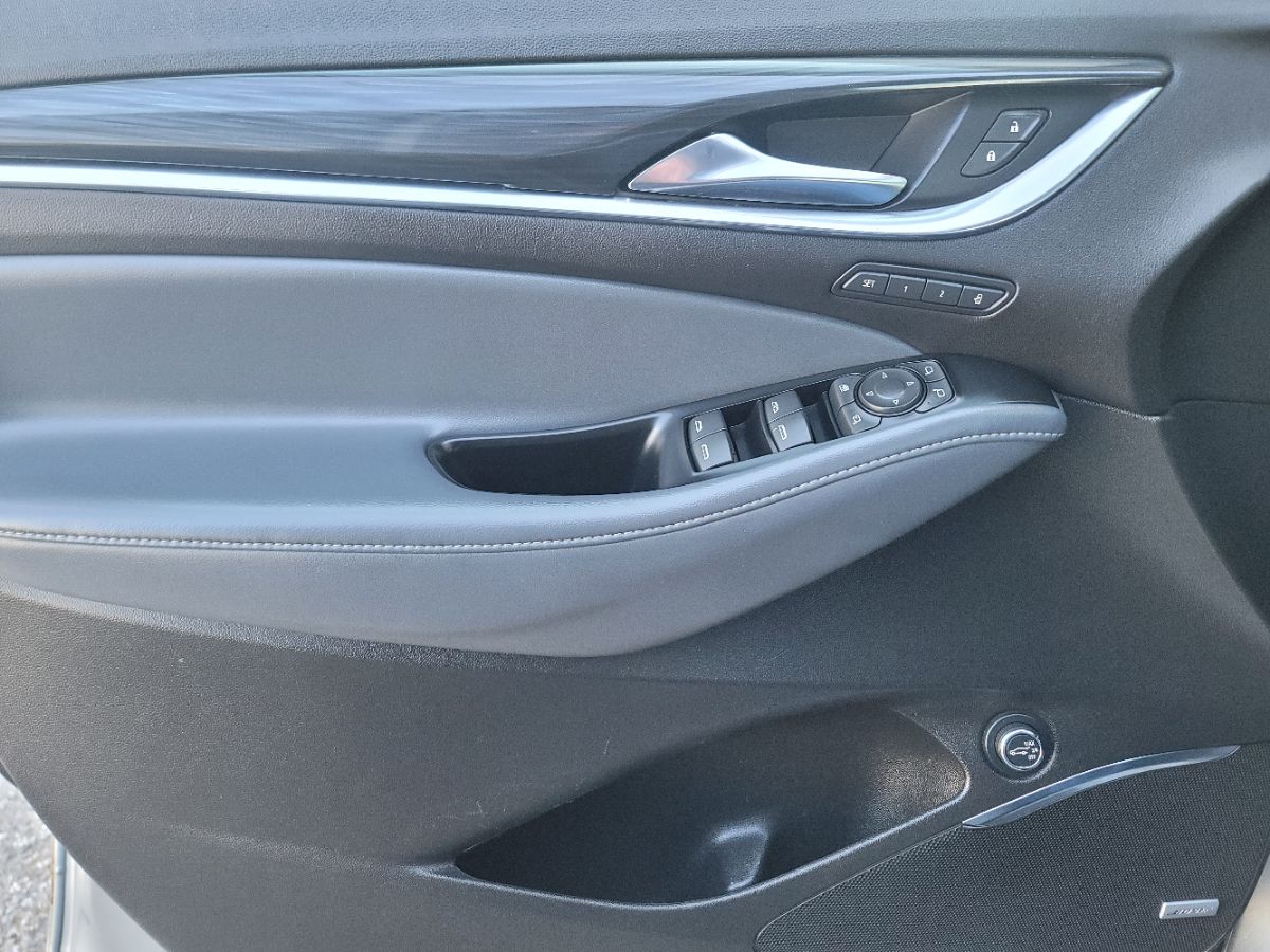2024 Buick Enclave Premium - Photo 9