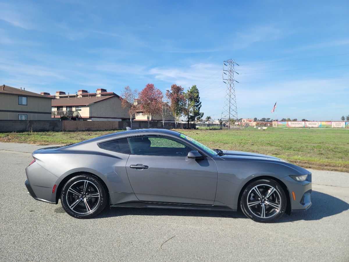 2024 Ford Mustang EcoBoost Premium - Photo 6