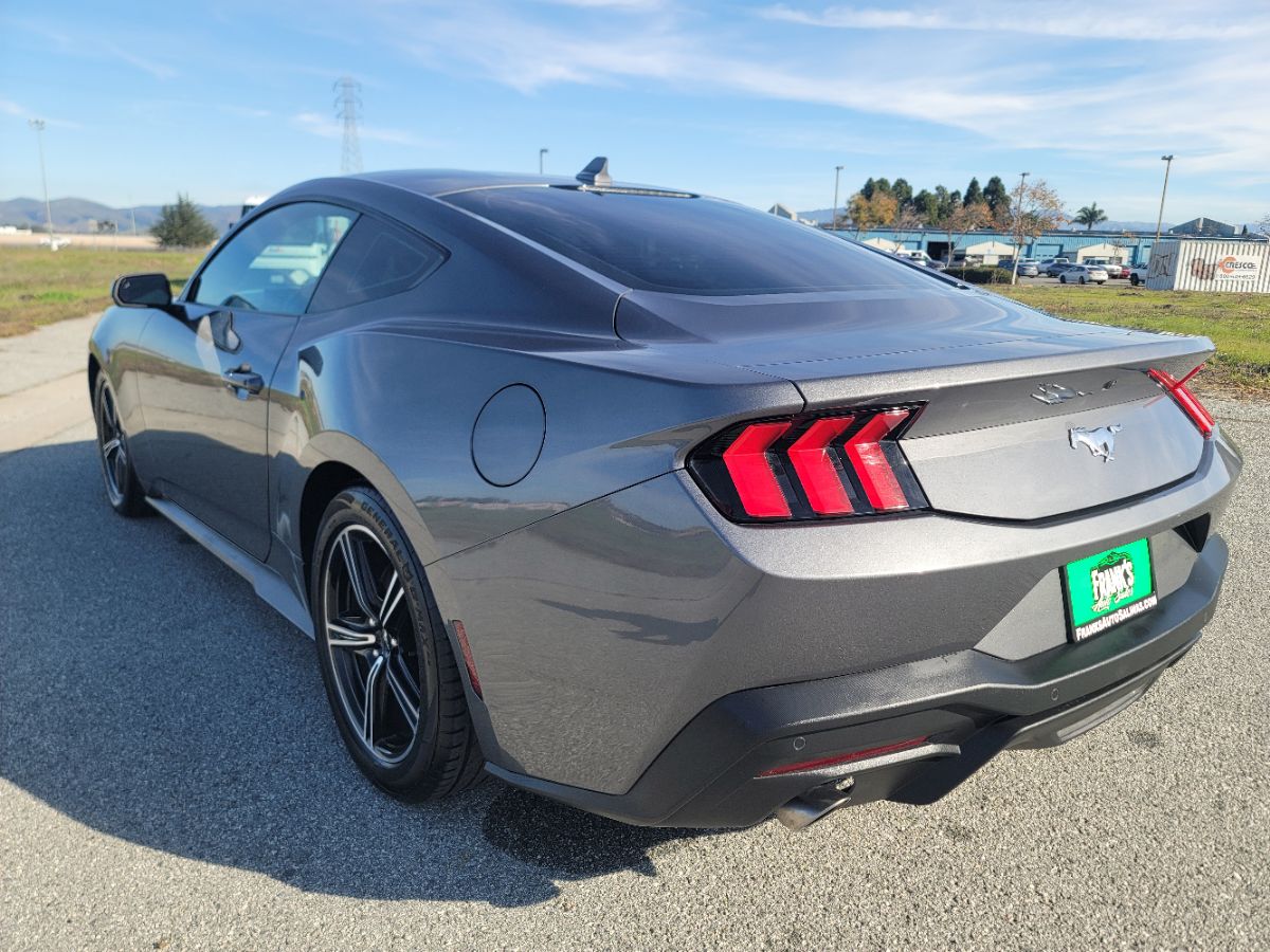 2024 Ford Mustang EcoBoost Premium - Photo 8