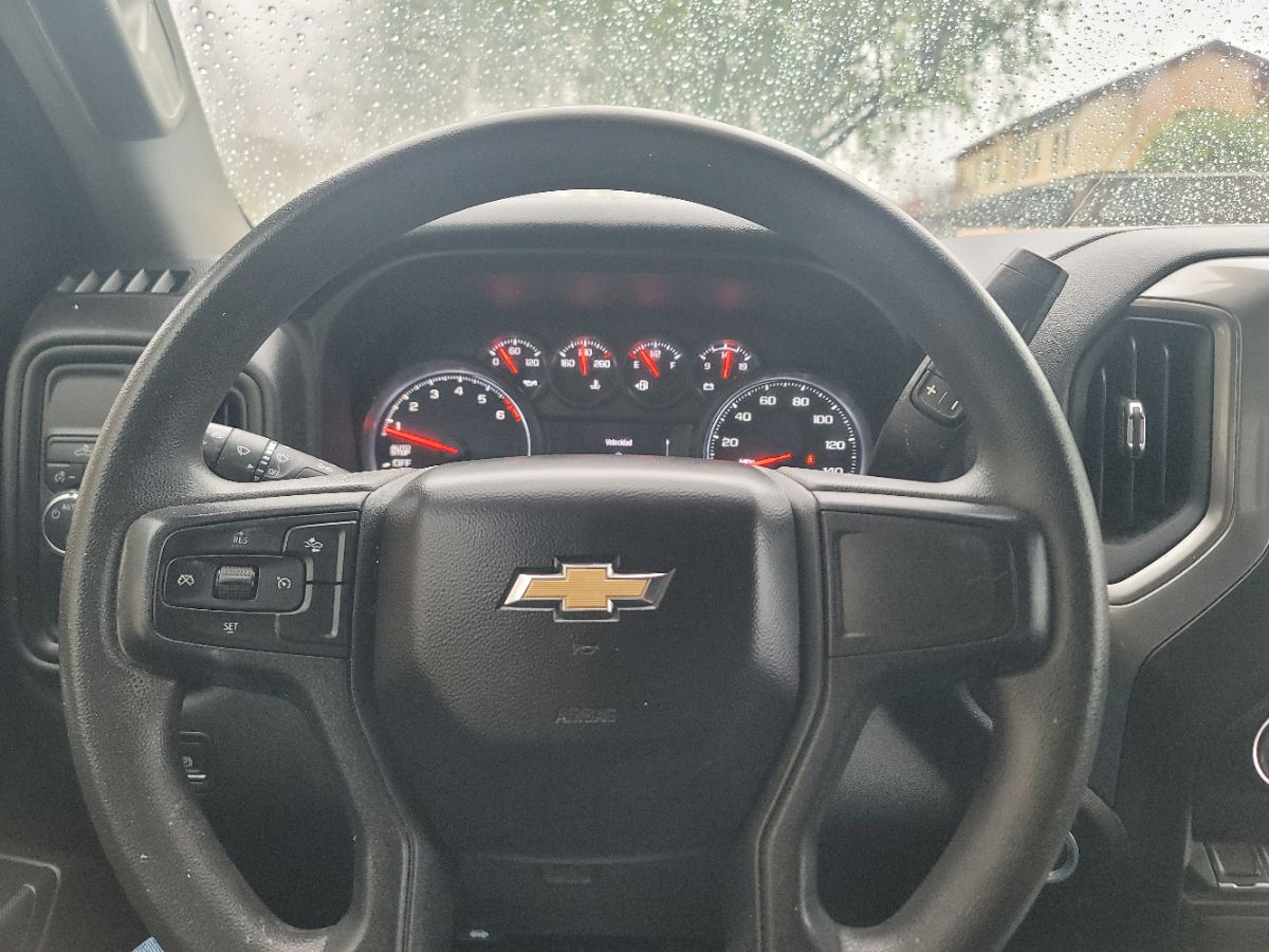 2024 Chevrolet Silverado 1500 Custom - Photo 10