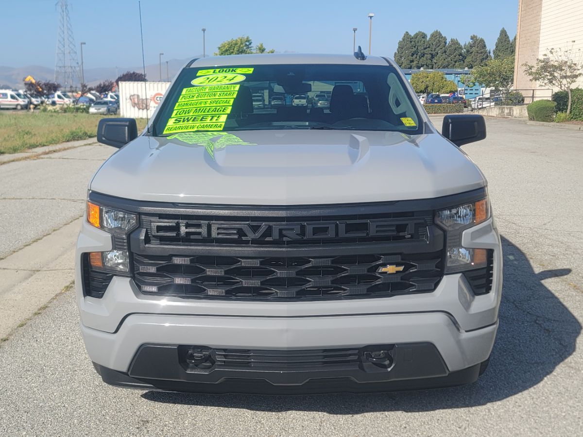 2024 Chevrolet Silverado 1500 Custom - Photo 2