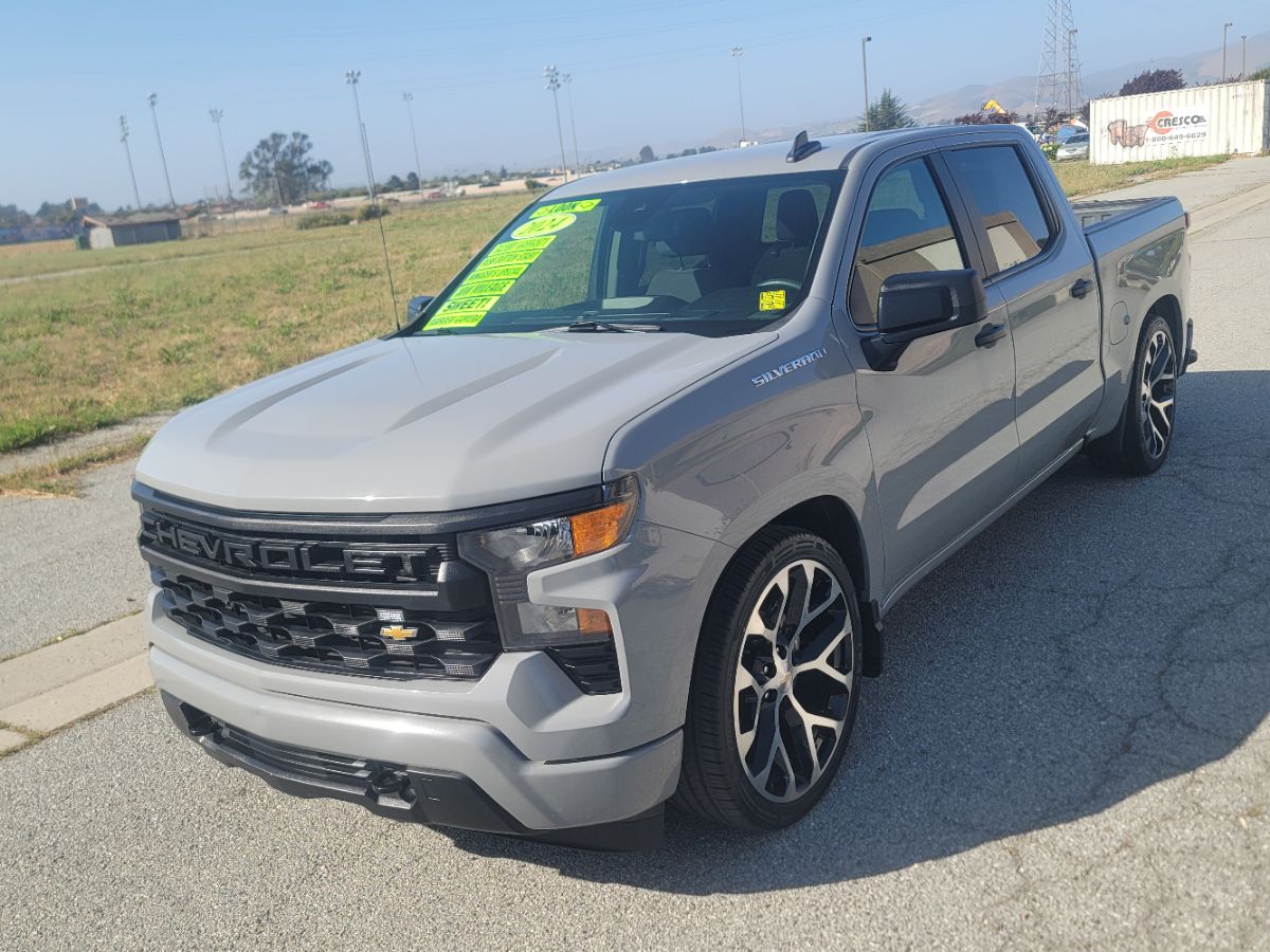 2024 Chevrolet Silverado 1500 Custom - Photo 3