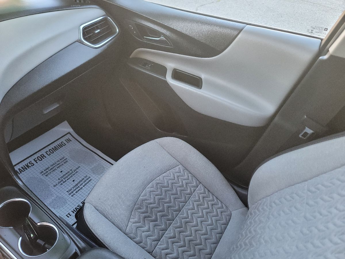 2022 Chevrolet Equinox LT - Photo 12