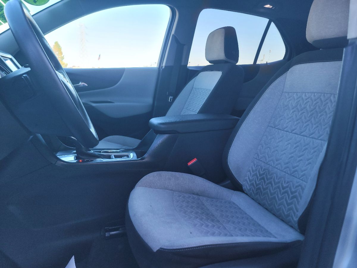 2022 Chevrolet Equinox LT - Photo 13