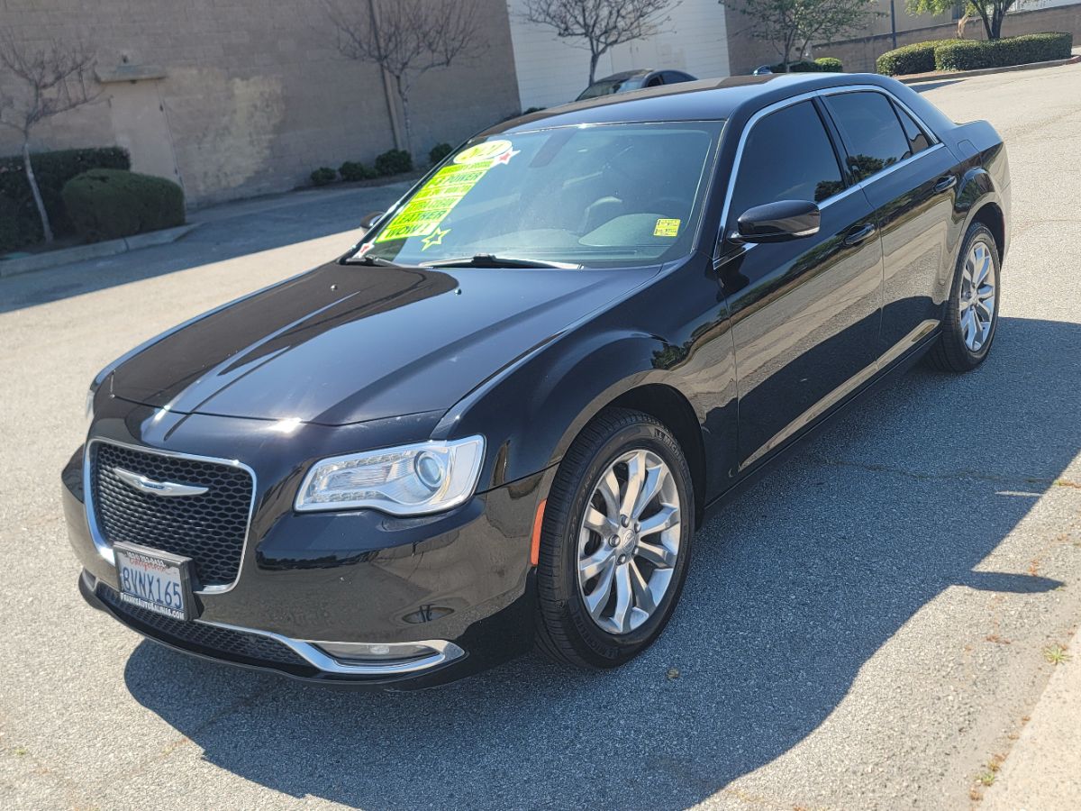 2021 Chrysler 300 Touring - Photo 3