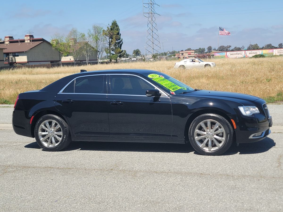2021 Chrysler 300 Touring - Photo 6