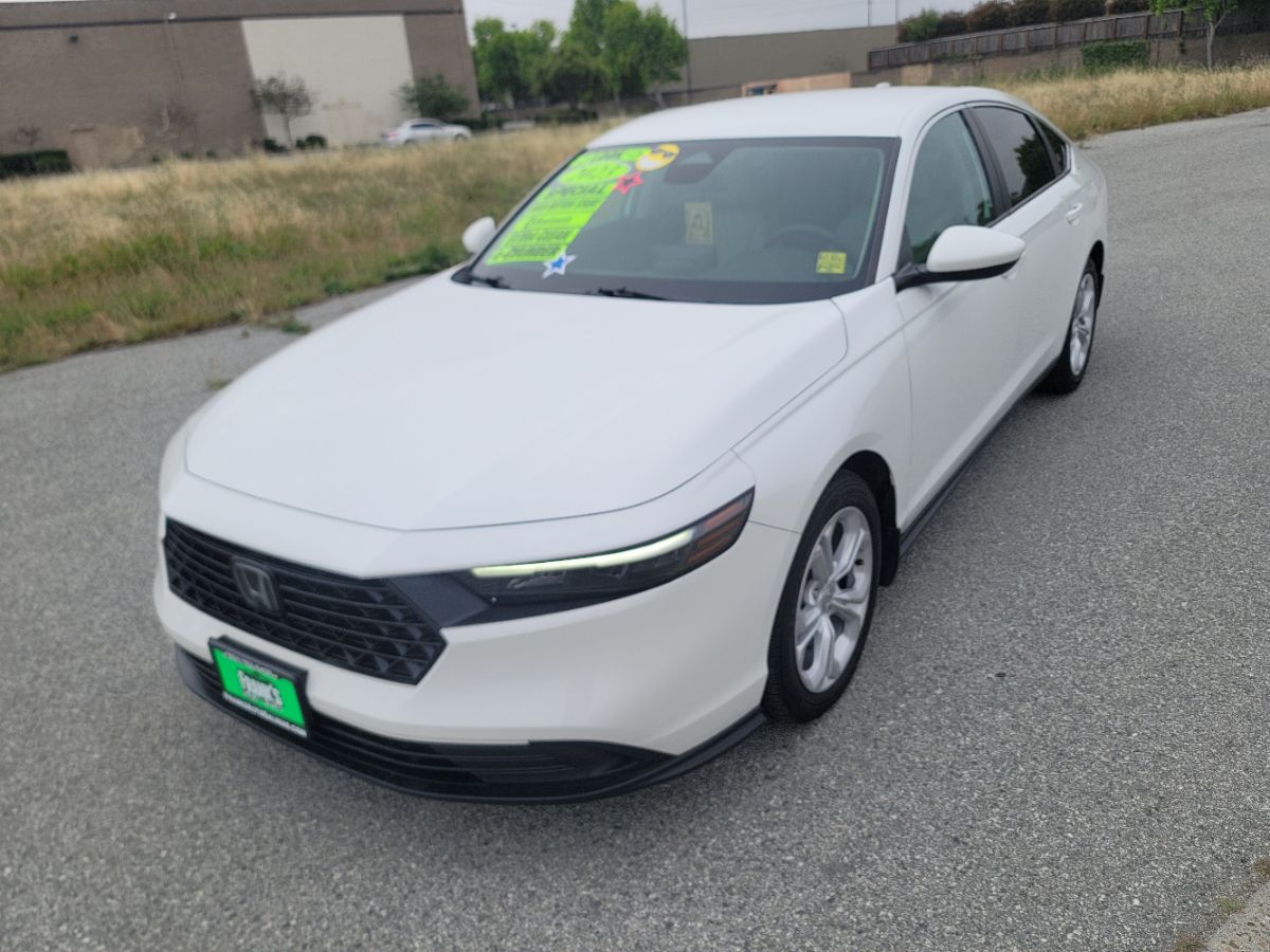 2023 Honda Accord LX - Photo 3