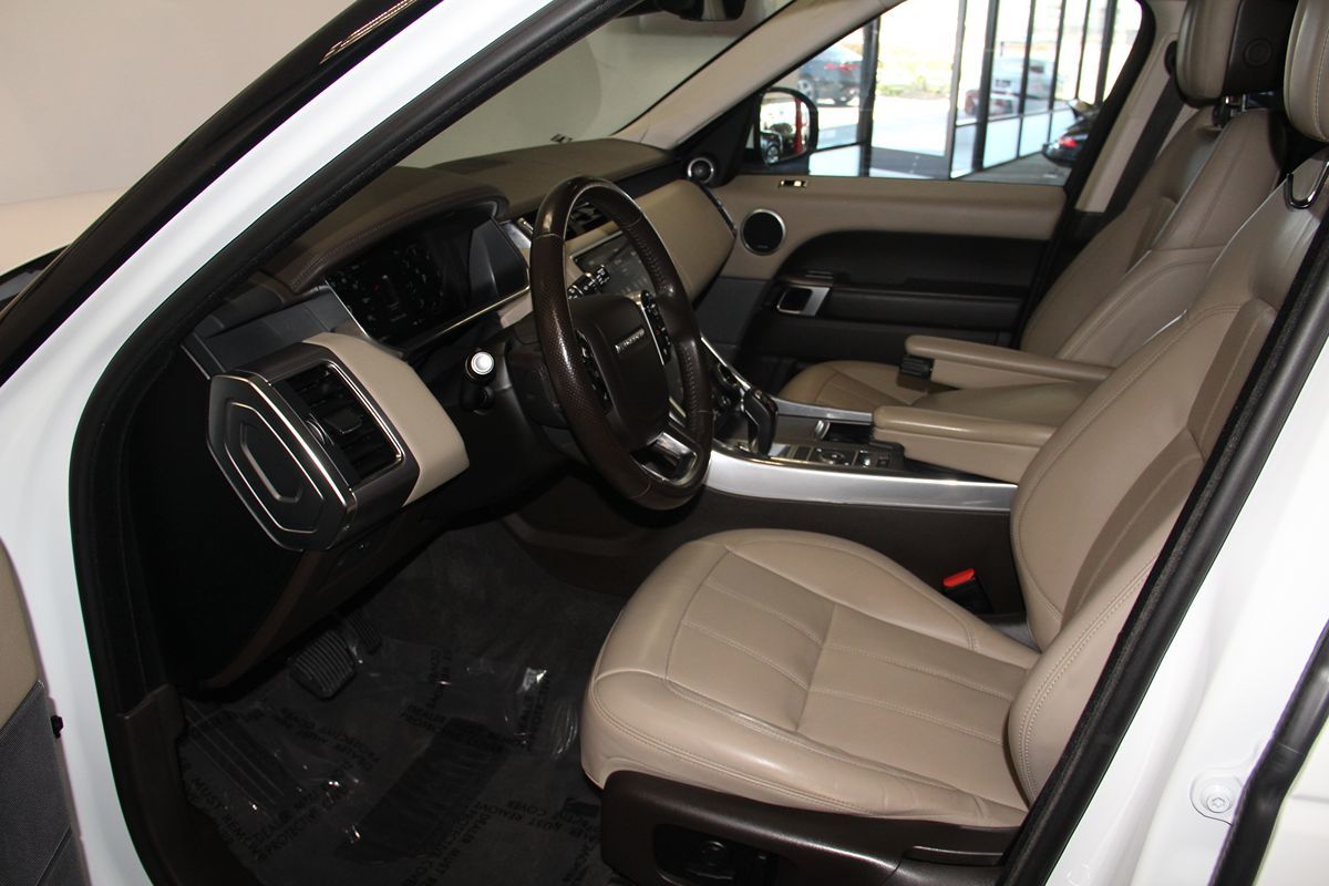 2018 Land Rover Range Rover Sport HSE photo 13