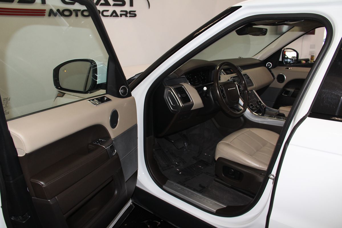 2018 Land Rover Range Rover Sport HSE photo 18