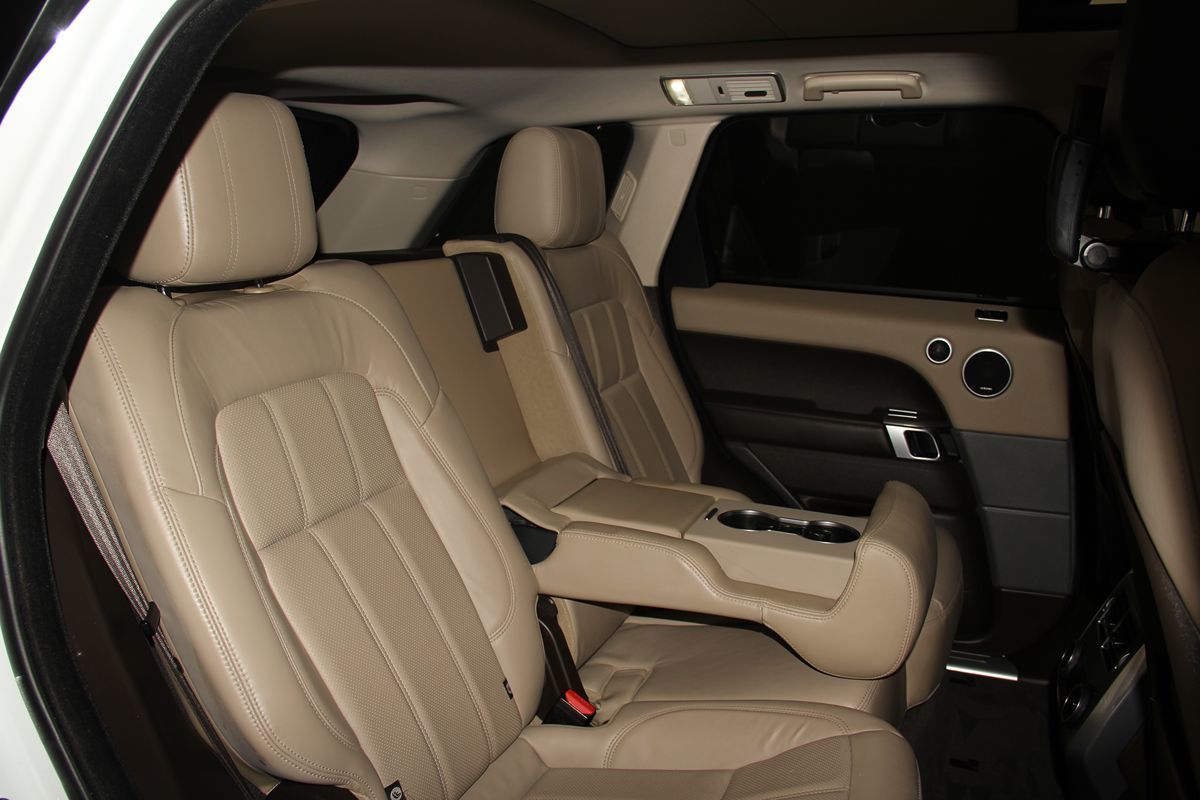 2018 Land Rover Range Rover Sport HSE photo 28
