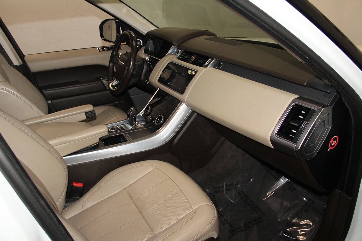 2018 Land Rover Range Rover Sport HSE photo 31