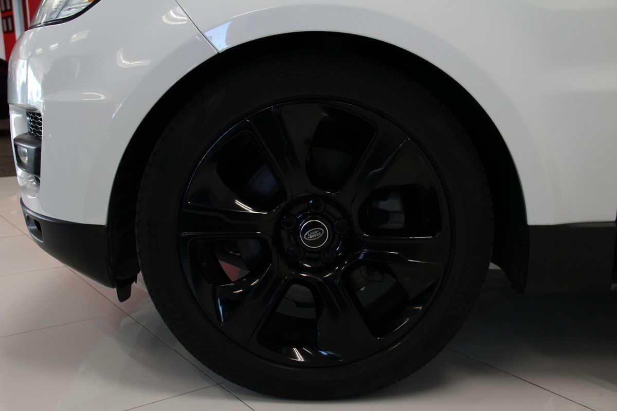 2015 Land Rover Range Rover Sport HSE photo 9