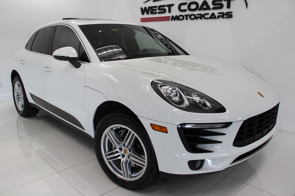 2015 Porsche Macan S **PREMIUM PACKAGE PLUS SPORT CHRONO PACKAGE **1 OWNER *FULLY LOADED