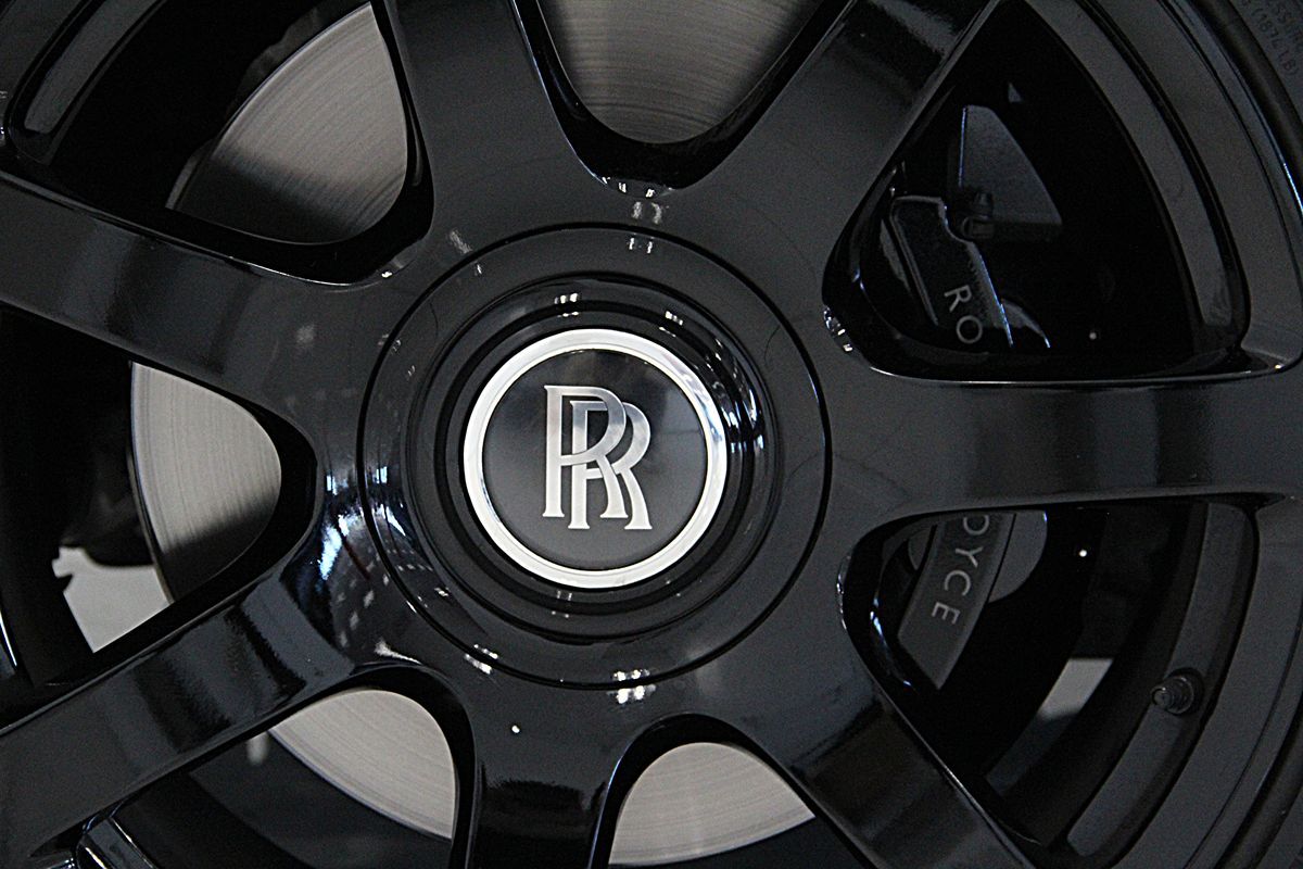 2013 Rolls Royce Ghost Black Badge photo 13