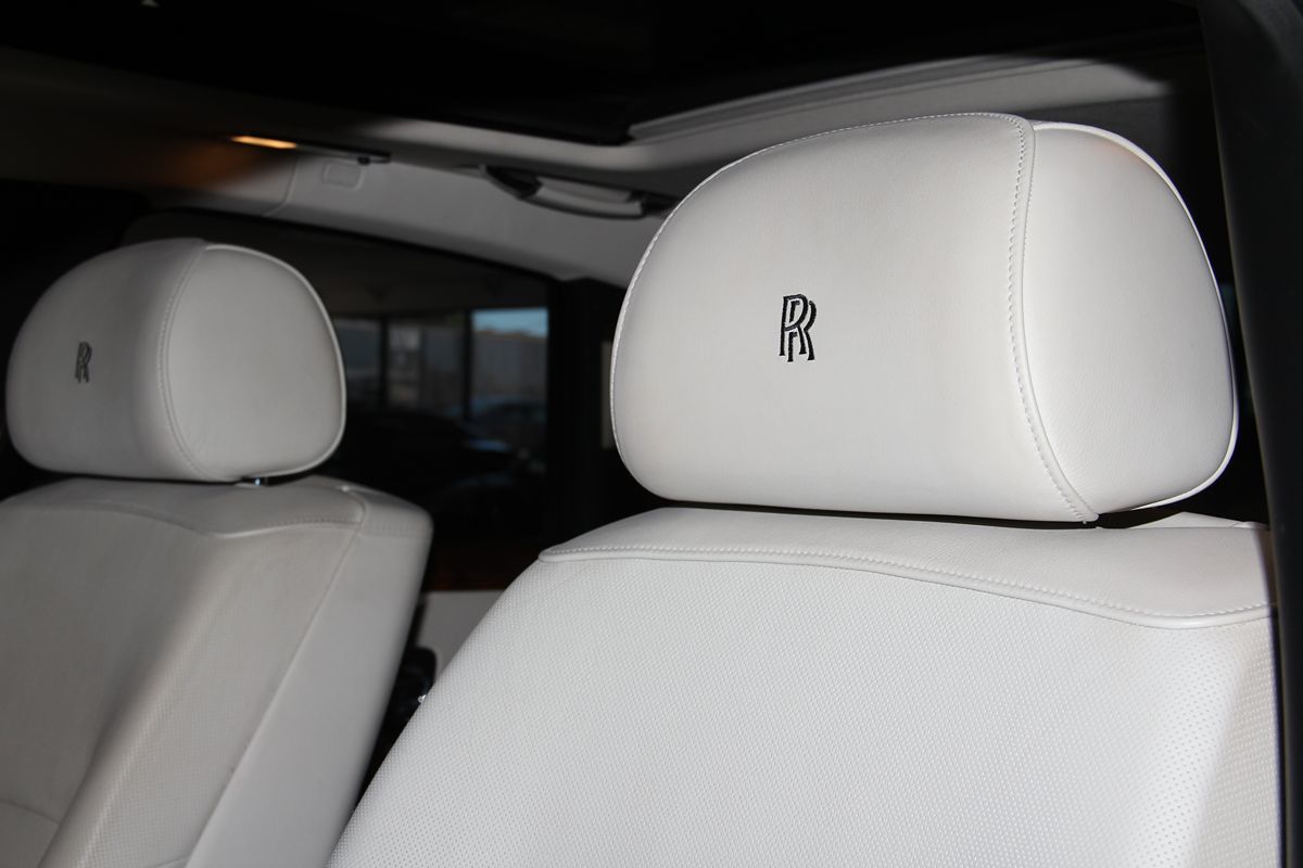 2013 Rolls Royce Ghost Black Badge photo 19