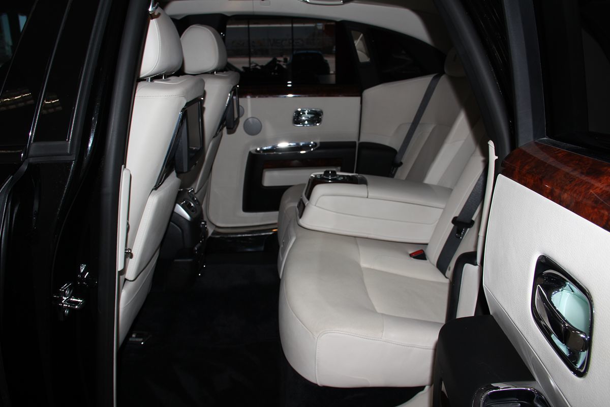 2013 Rolls Royce Ghost Black Badge photo 23