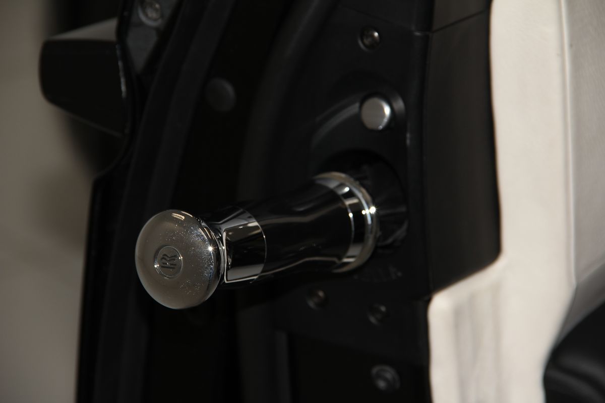 2013 Rolls Royce Ghost Black Badge photo 14