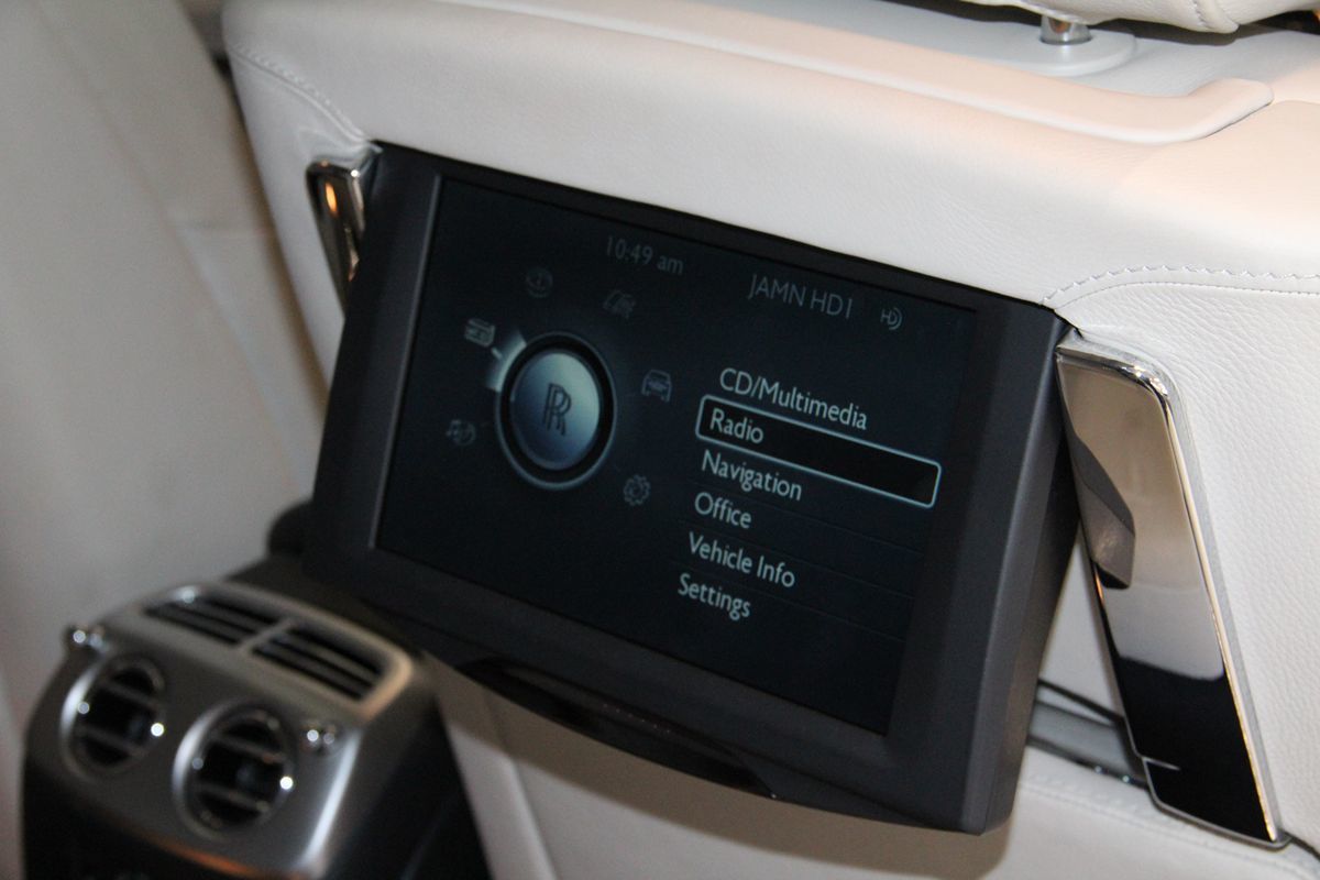 2013 Rolls Royce Ghost Black Badge photo 30