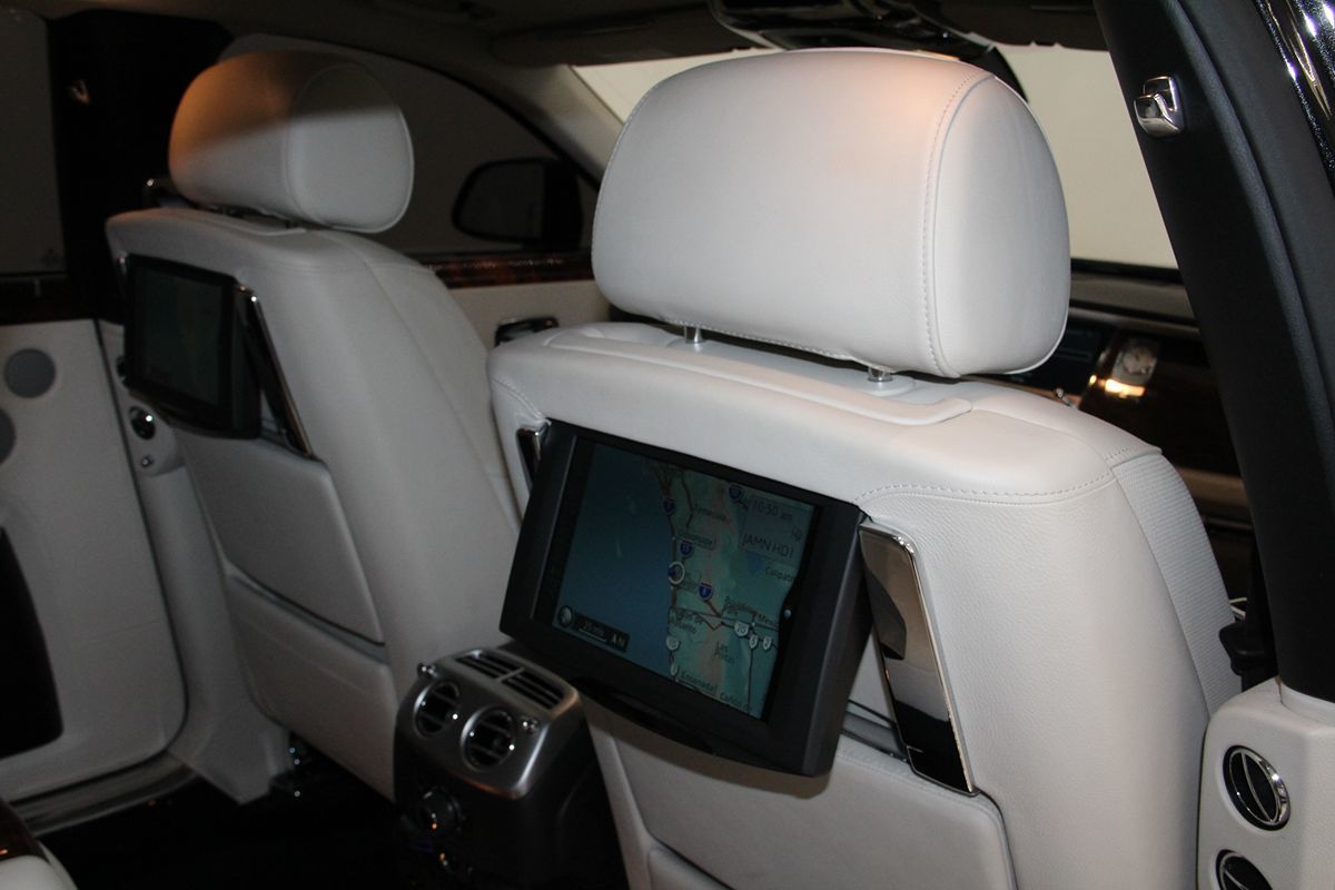 2013 Rolls Royce Ghost Black Badge photo 31