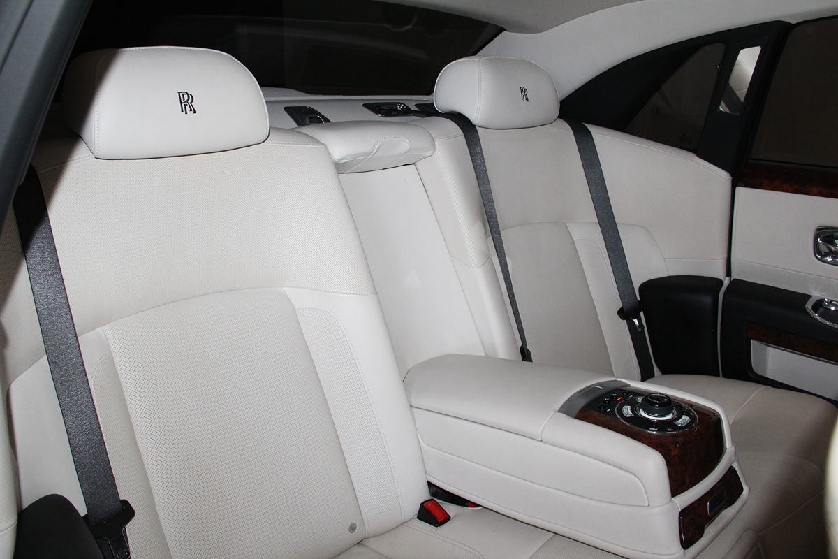 2013 Rolls Royce Ghost Black Badge photo 34
