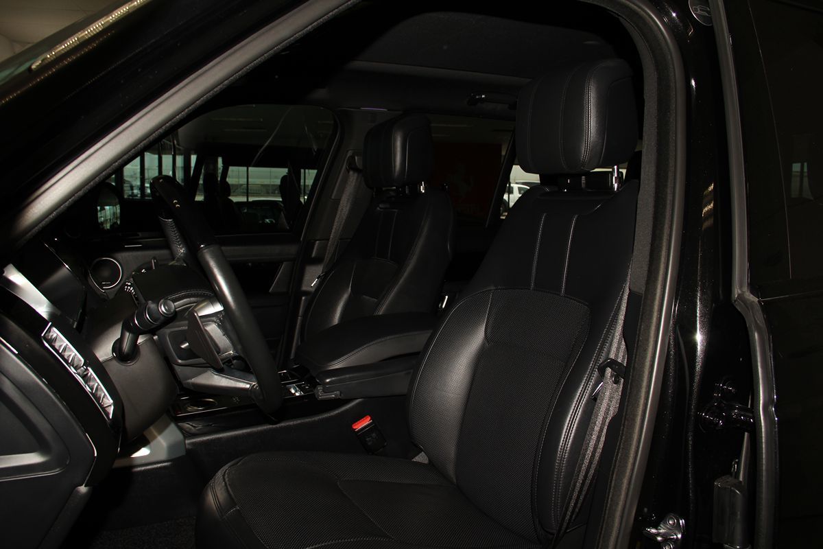 2020 Land Rover Range Rover P525 HSE SuperCharged photo 15