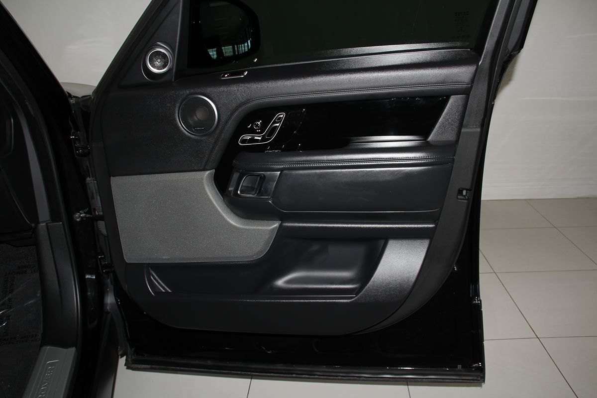 2020 Land Rover Range Rover P525 HSE SuperCharged photo 33