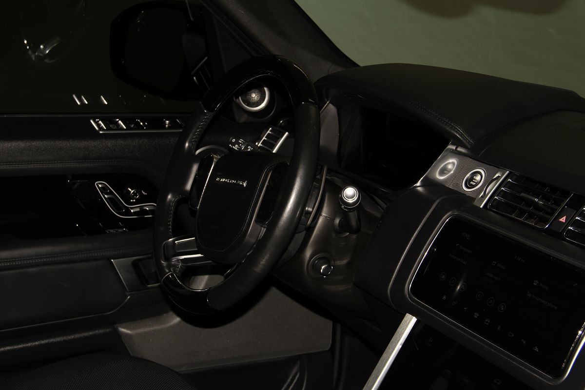 2020 Land Rover Range Rover P525 HSE SuperCharged photo 37