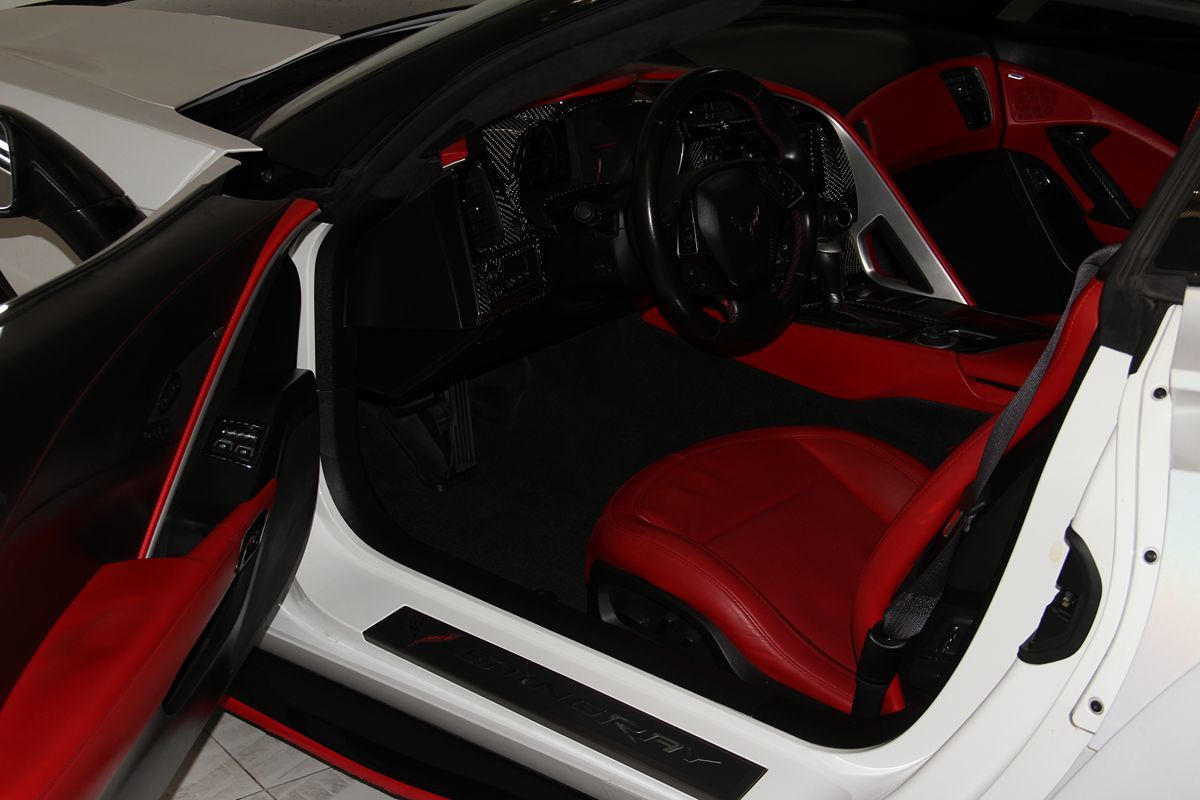 2014 Chevrolet Corvette 3LT photo 33