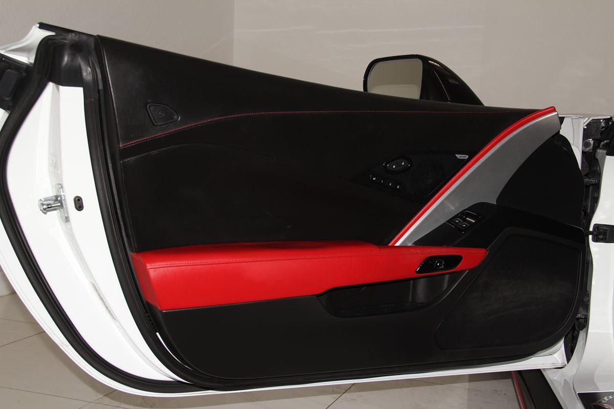 2014 Chevrolet Corvette 3LT photo 34