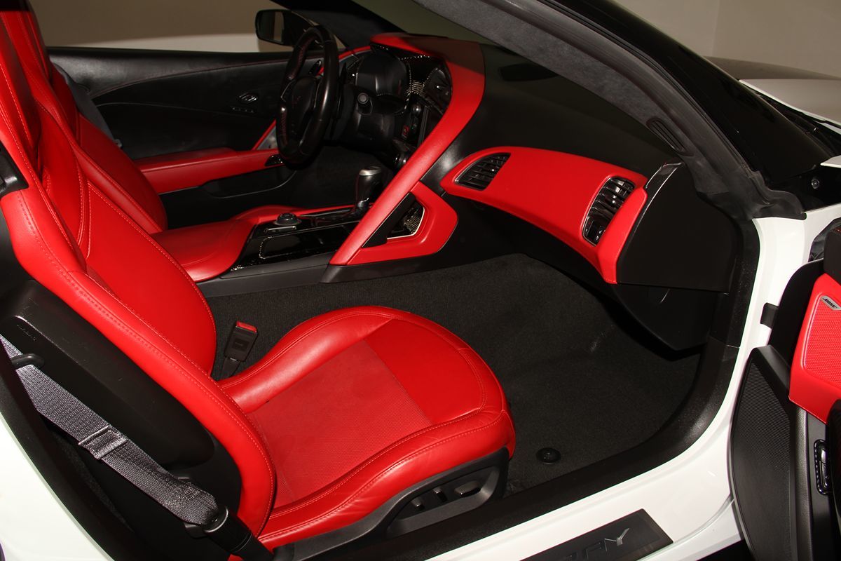 2014 Chevrolet Corvette 3LT photo 46