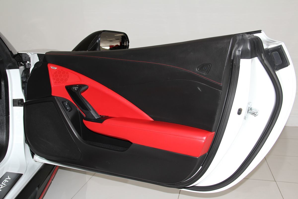 2014 Chevrolet Corvette 3LT photo 52