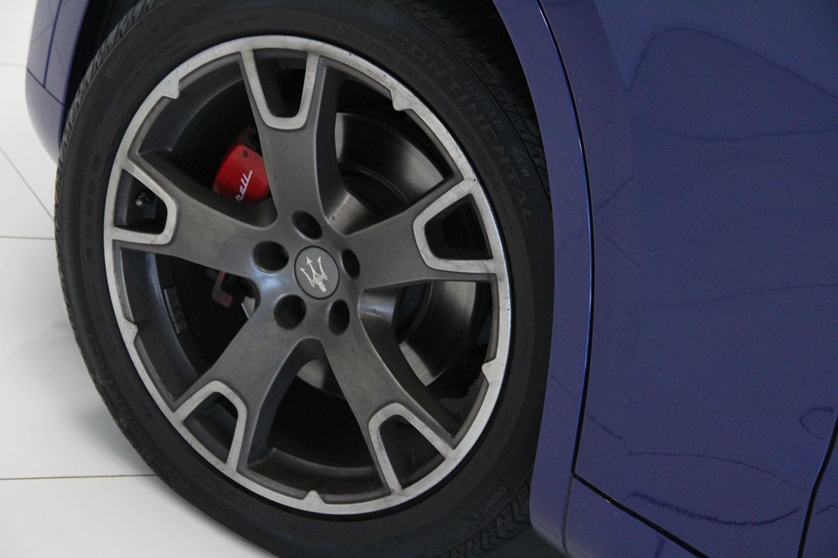 2017 Maserati Levante photo 16