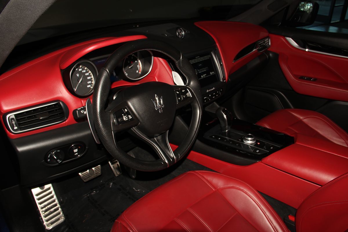 2017 Maserati Levante photo 18