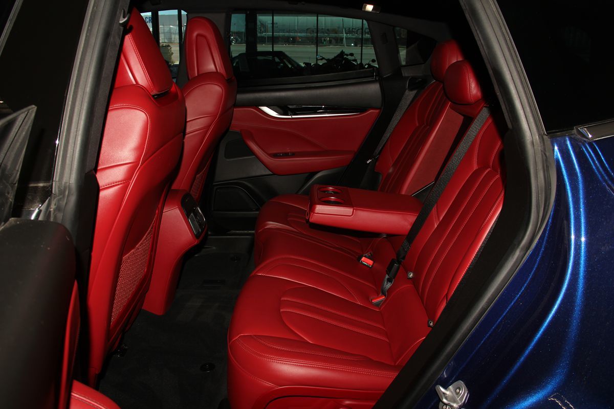2017 Maserati Levante photo 23