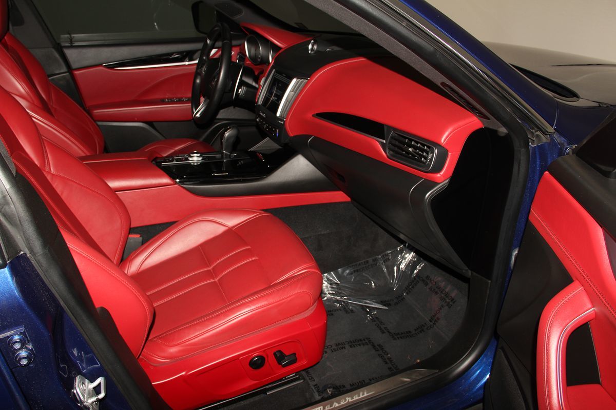 2017 Maserati Levante photo 29