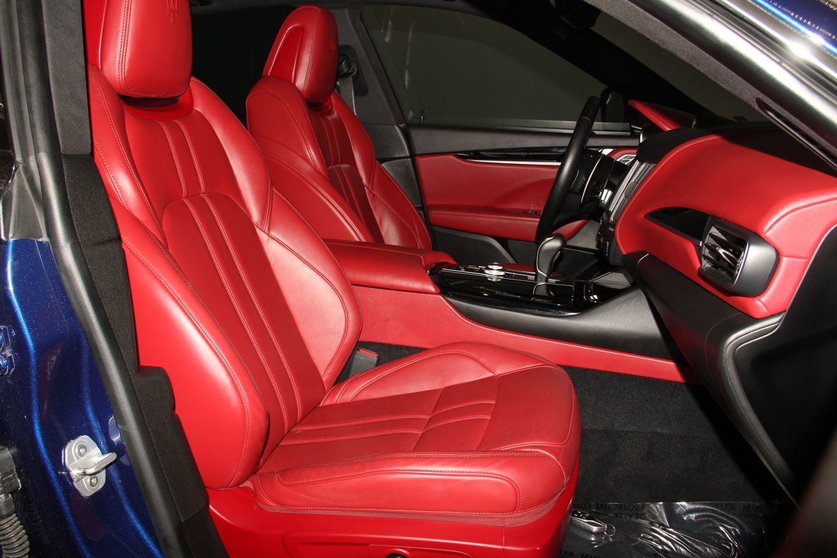 2017 Maserati Levante photo 33