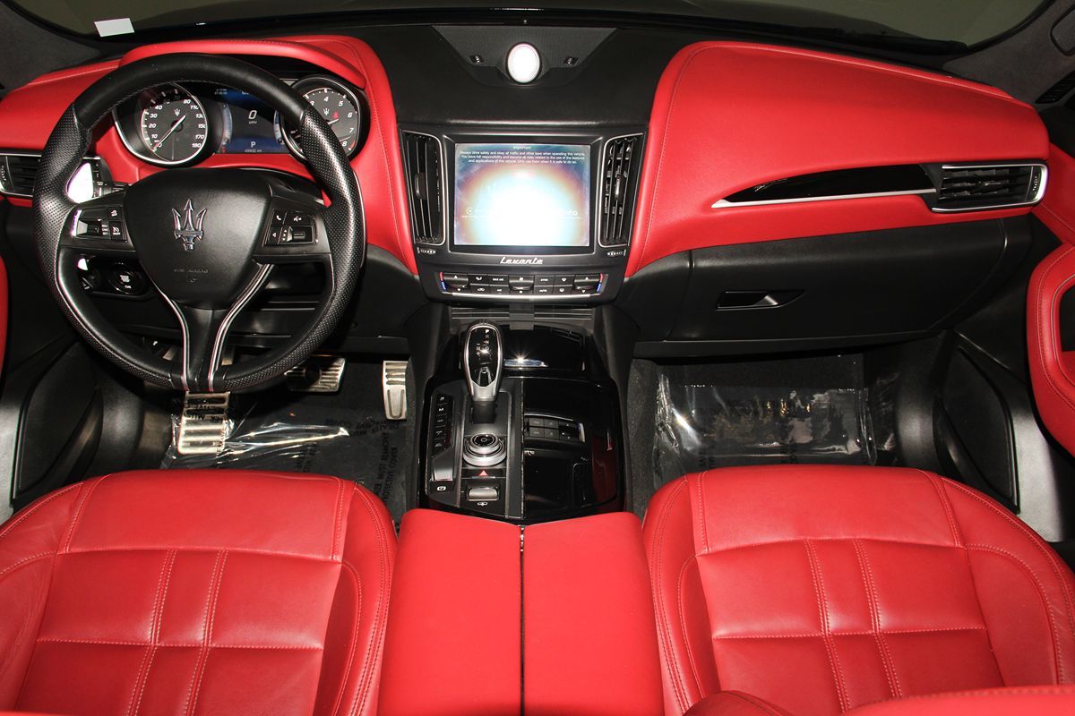 2017 Maserati Levante photo 36
