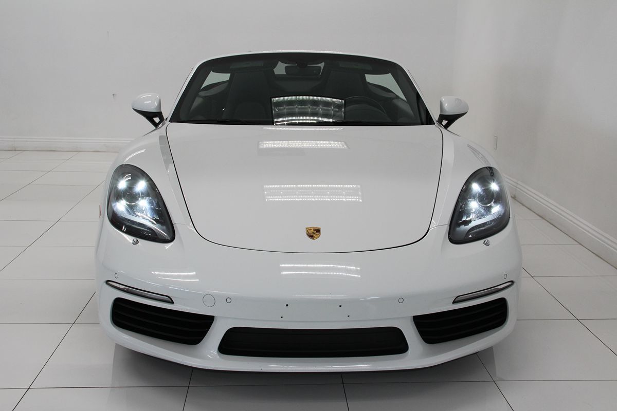 2017 Porsche Boxster photo 5