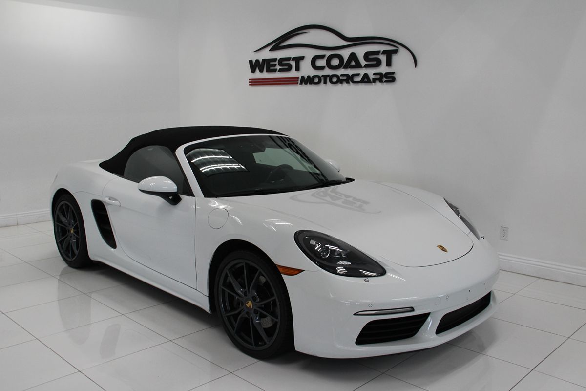 2017 Porsche Boxster photo 15
